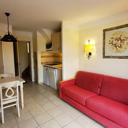Hébergement de vacances Maison Duplex Avec Grande Terrace Dans Village De Grospierres